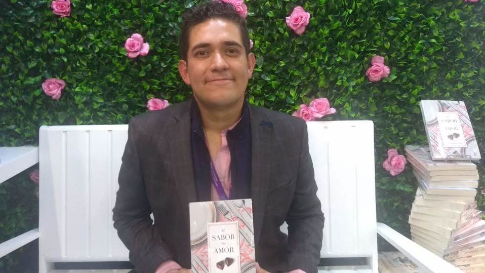 Gustavo Villén presentó su novela "El sabor del amor". (Luis Addams)
