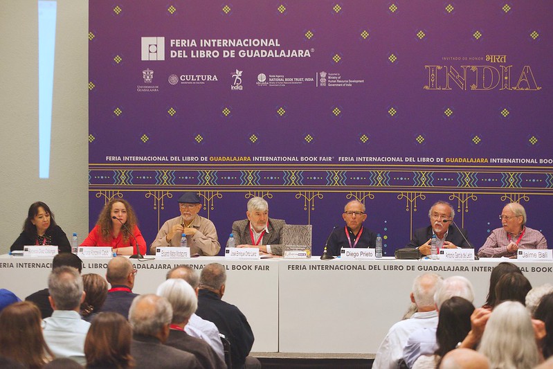 Integrantes del presídium durante la presentación de la publicación (Cortesía Ruth Rosas).
