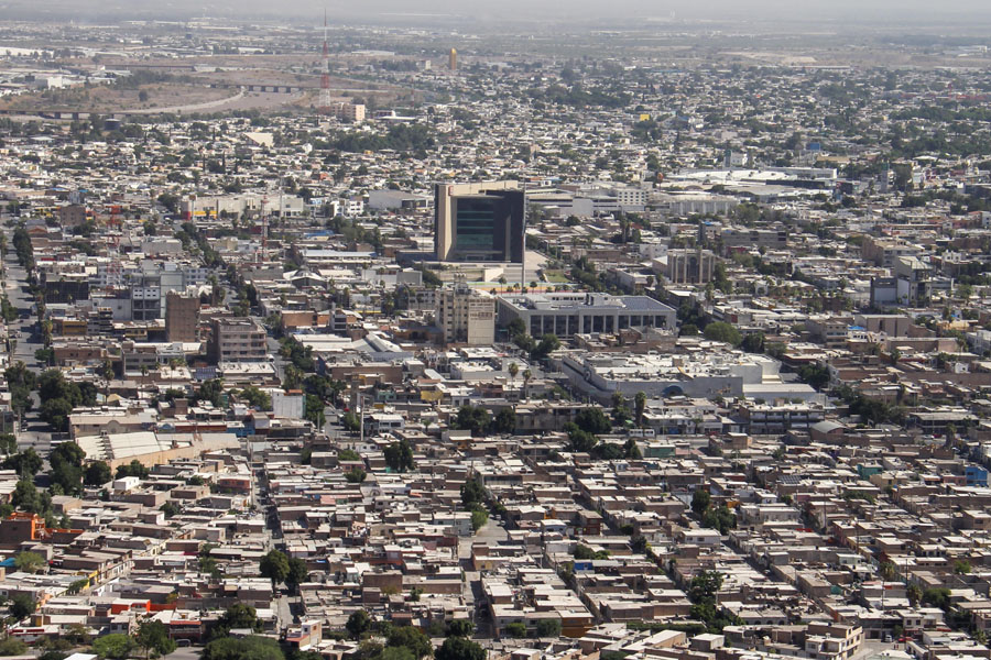 El uso mixto es la posibilidad de que en una colonia puedan coexistir la vivienda, el comercio, las actividades laborales de bajo impacto urbano. (Arc