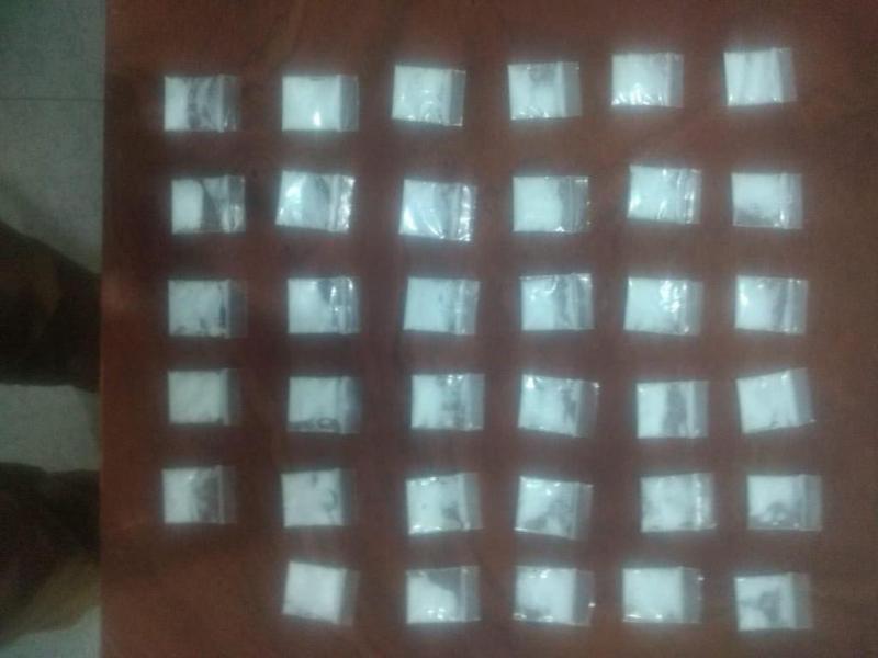Al detenido se le decomisaron 35 dosis de cocaína./ Especial