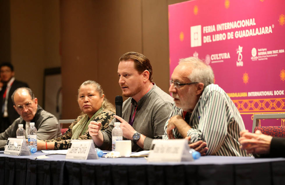 Alejandro Solalinde, Norma Romero, Alberto Galarza y Javier Sicilia estuvieron en la FIL (Especial).