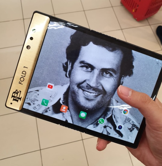 El Escobar Fold 1 cuesta 350 dólares. (Escobar Inc)