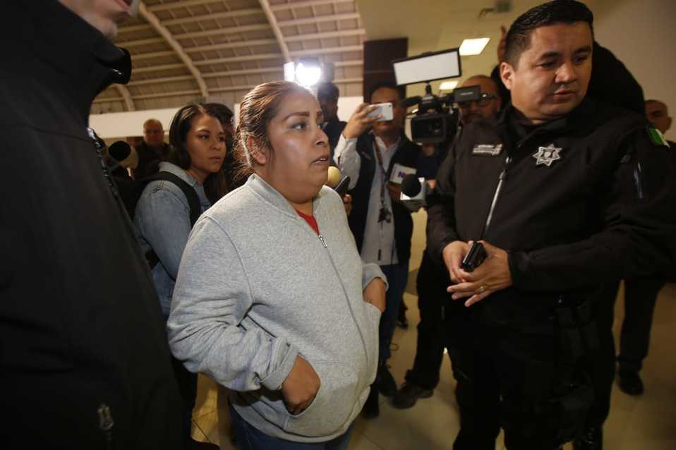 Familiares de los detenidos se reunieron con autoridades de la Fiscalía de Chihuahua. (Ariana Pérez)