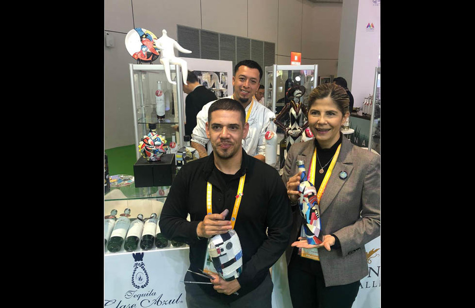 Geovanni Ibarra presentó su obra en Expo Importaciones Internacionales de China (Cortesía).