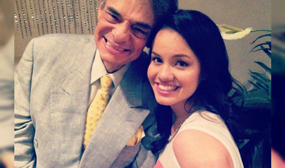 Sara Sosa con su padre José José (Instagram).