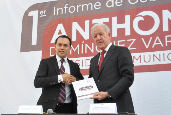 Anthony Domínguez, presidente municipal de Tejupilco, presentó su Primer Informe de Gobierno.
