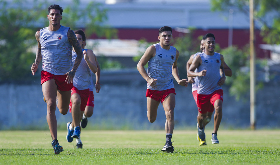 Jugadores de Veracruz durante entrenamiento (Imago7)