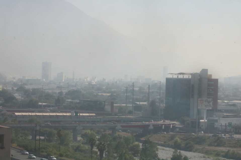 Los problemas por contaminación han ido a la alza en NL. (Foto: Leonel Rocha)