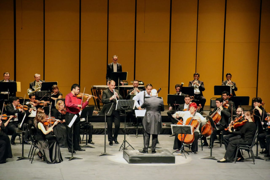 El público en todo momento reconoció el buen trabajo de la orquesta. (Martín Piña Reta)