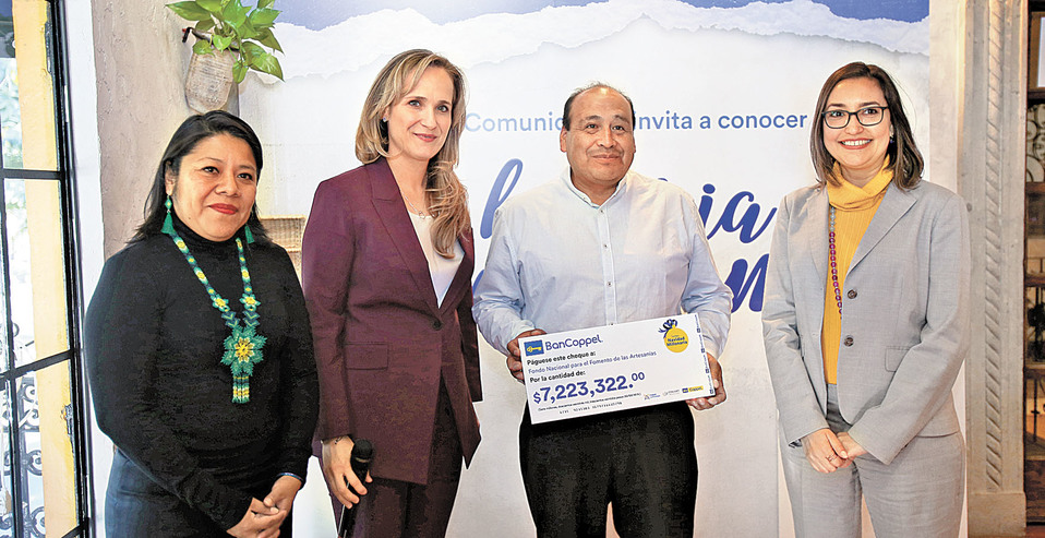 Este año, Coppel benefició a mil 132 artesanos y 280 familias que se dedican a esta actividad. (Juan Carlos Bautista)