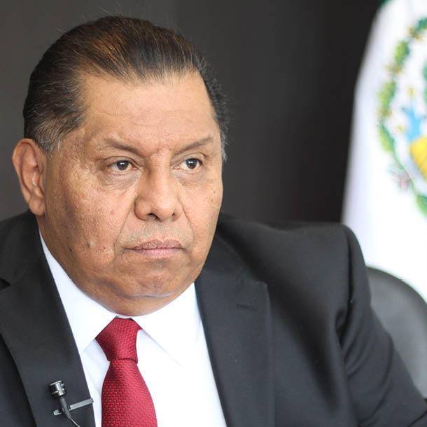 José Rubén Rosaldo garantizó que los trabajadores tendrán en todo momento el principio de privacidad de su información. (Foto tomada de su Facebook)