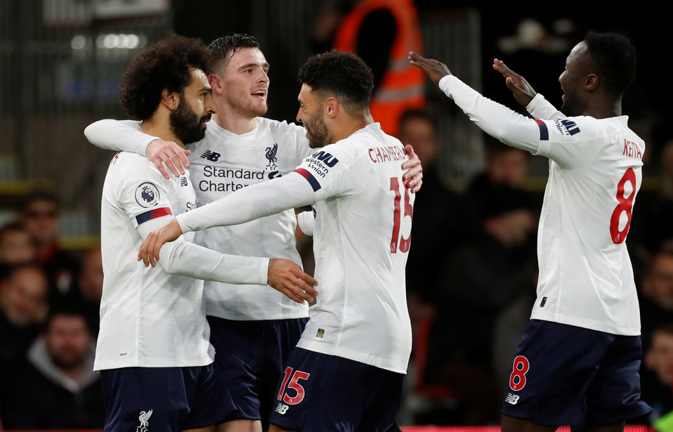 Liverpool golea al Everton y ratifica su liderato en Premier League (Reuters)