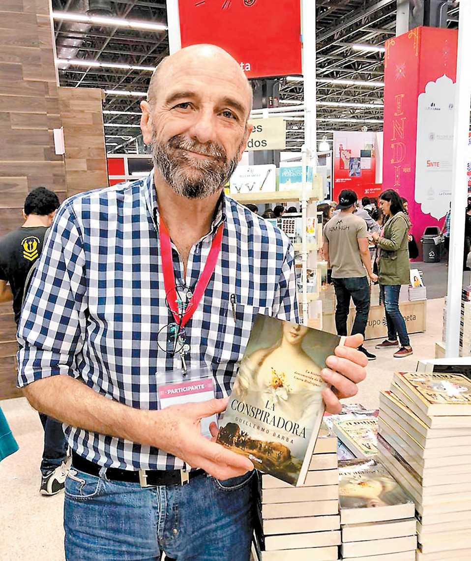 “Con mi novela busco que las mujeres luchen contra esta ciudad patriarcal”: Guillermo Barba. (Especial)