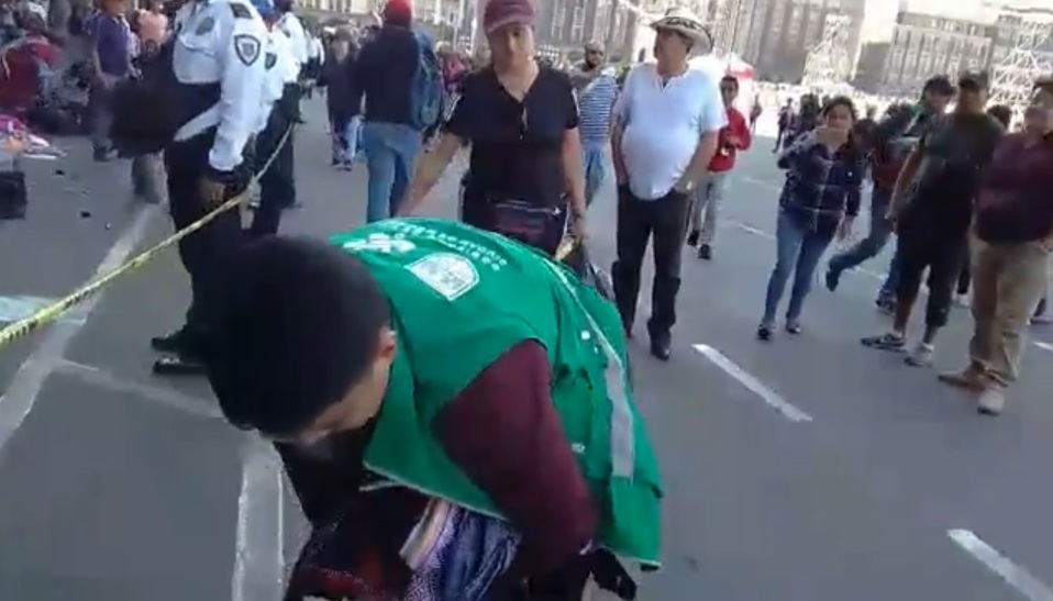 Los artesanos protestarán este lunes frente a Palacio Nacional tras la agresión en el Zócalo.