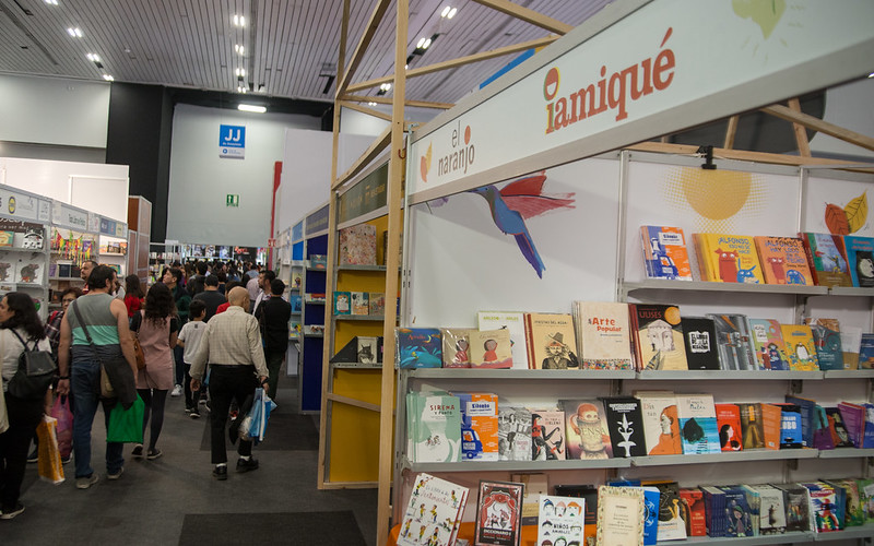 El stand de Iamiqué en la FIL Guadalajara 2019. (Foto: Paula Vázquez Córdova)