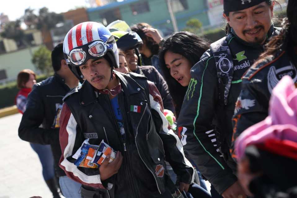 Cientos de motociclistas, de diferentes clubes, se dieron cita la mañana de este domingo. (Jorge Sánchez)