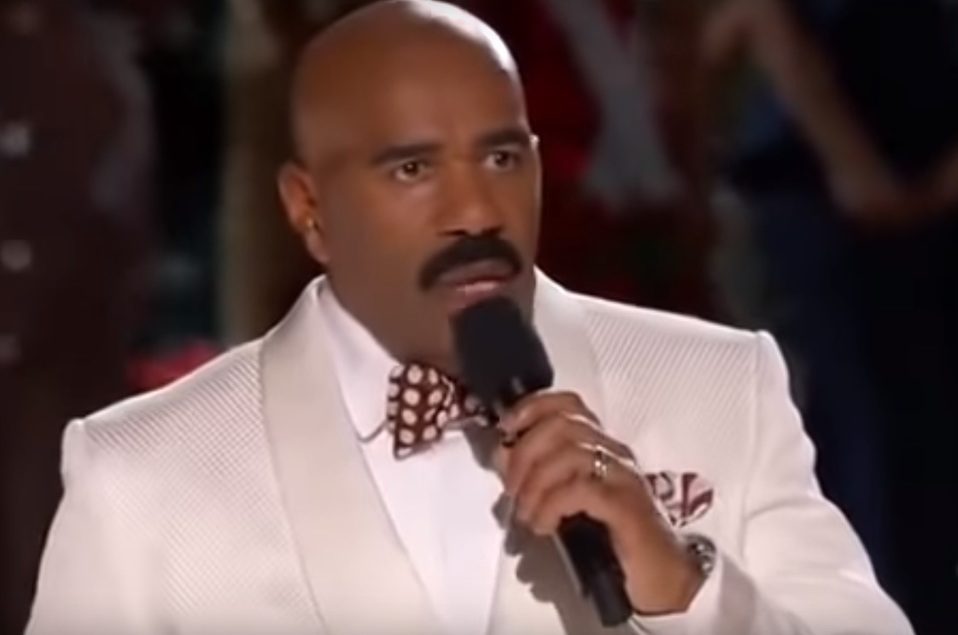 Steve Harvey hace mal chiste en contra de Colombia. (Captura de Pantalla)