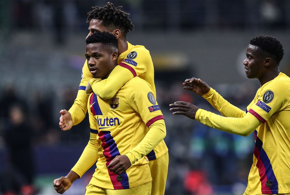 Ansu fati es el jugador más joven en marcar en la Champions League