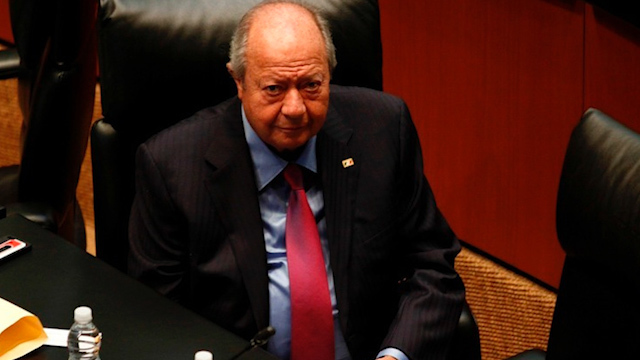 Ordenan entregar estadística sobre amparos promovidos por Romero Deschamps