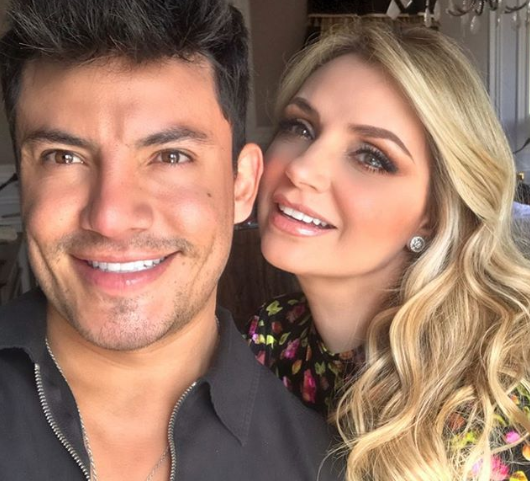 Angélica Rivera reaparece radiante y con cambio de look. (Instagram: vicoguadarrama)