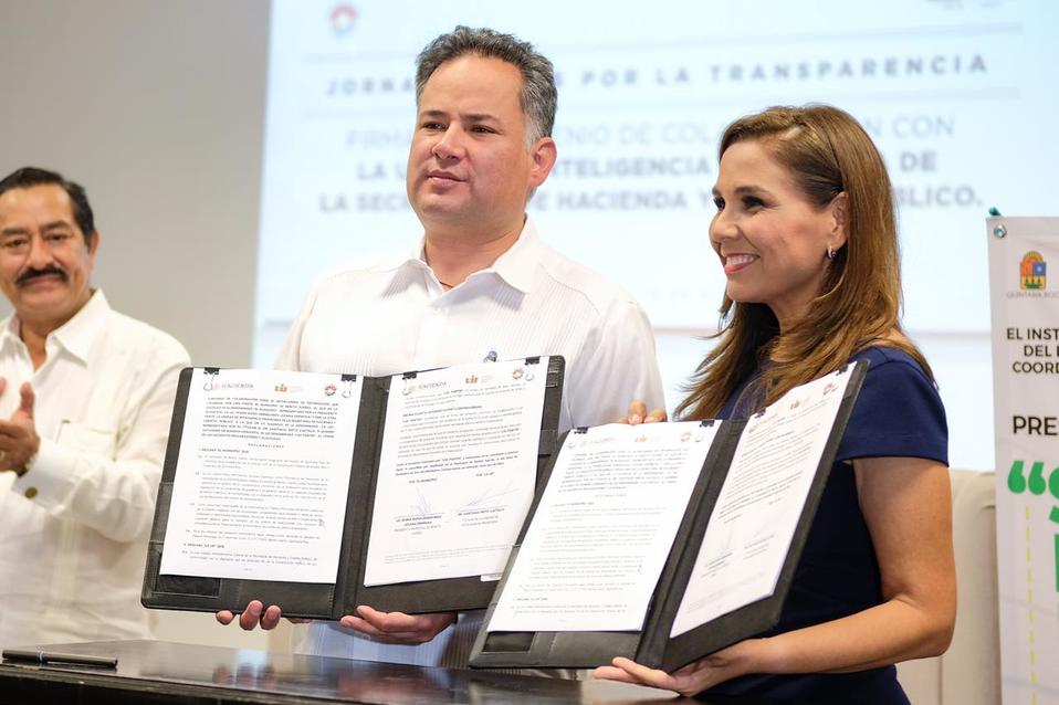 Firma del acuerdo. (Cortesía)