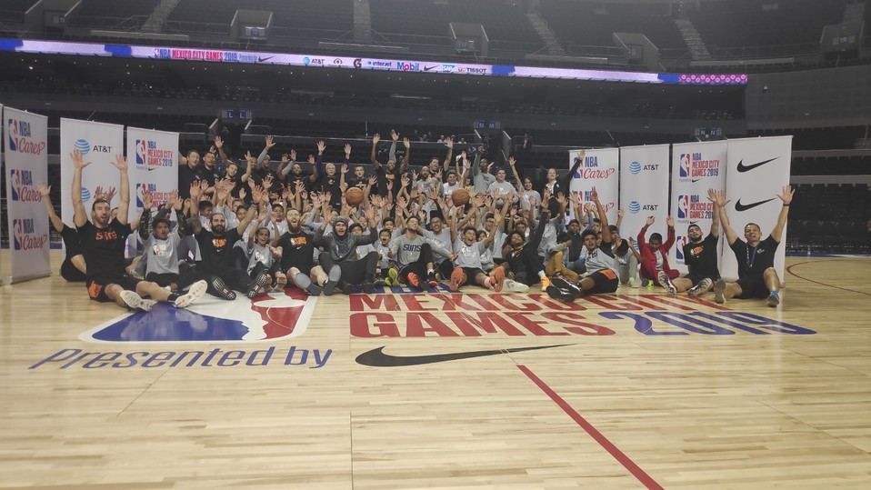 Suns de Phoenix realizan clínica en la Arena Ciudad de México (Rodrigo Rocha)