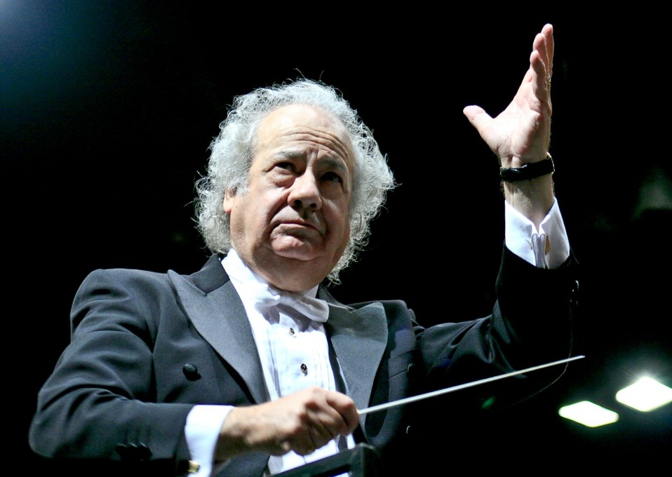 Fernando Lozano, director de la Filarmónica 5 de Mayo. (Andrés Lobato)