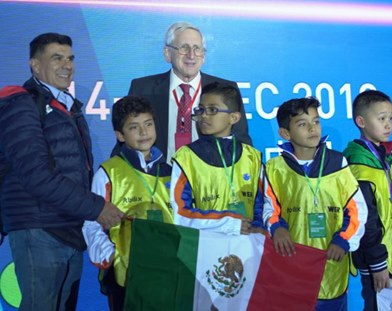 Traen medañas del Torneo Mundial de Robótica Educativa, WER 2019 World Championship. / Foto: Especial
