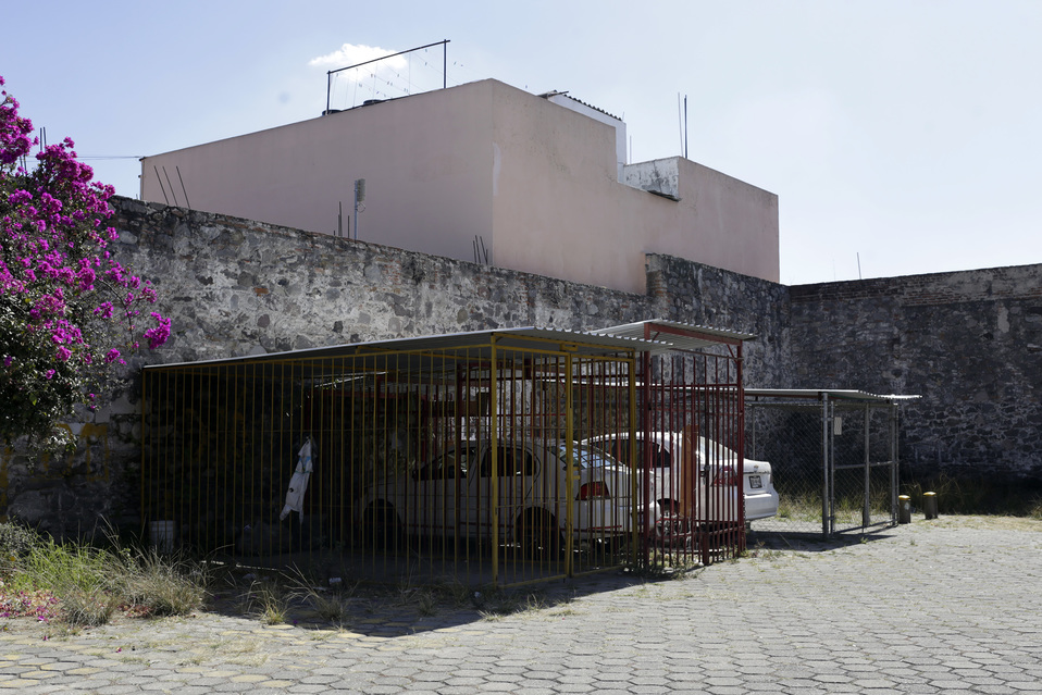 Jaulas estacionamiento (Agencia Enfoque)