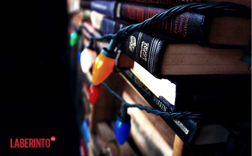 Un libro siempre es un regalo ideal en Navidad. (Pexels)