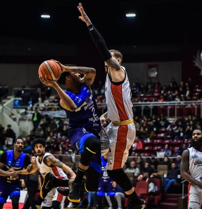 Huracanes Tampico se enfrentó a Leñadores de Durango.