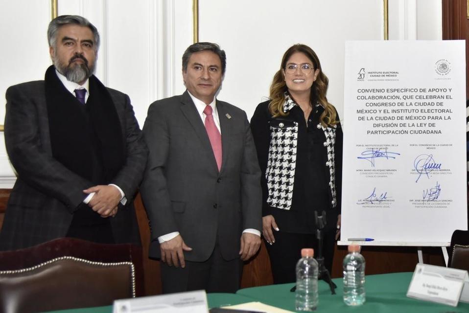 Firma de convenio entre el Congreso de CdMx y el IECM. (Cuartoscuro)