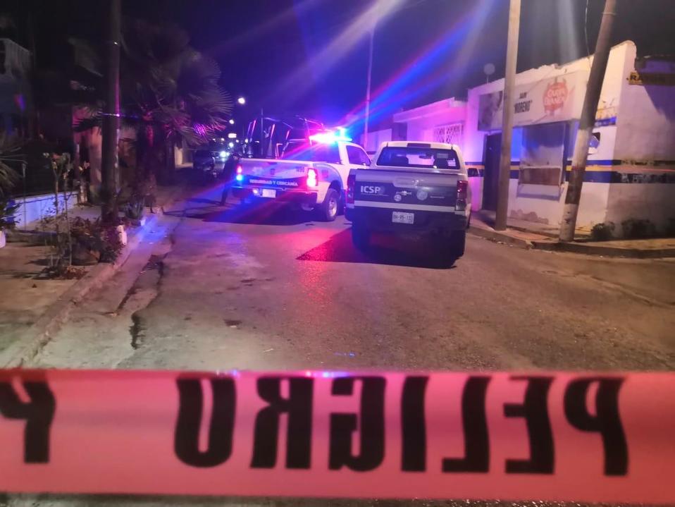 La víctima presentaba heridas realizadas aparentemente con un machete. (Foto: Israel Santacruz)