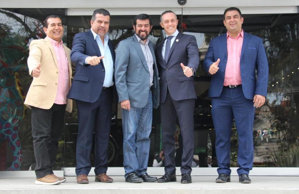 Adrián Rubalcava se reúne con  alcaldes de Guatemala. / Especial