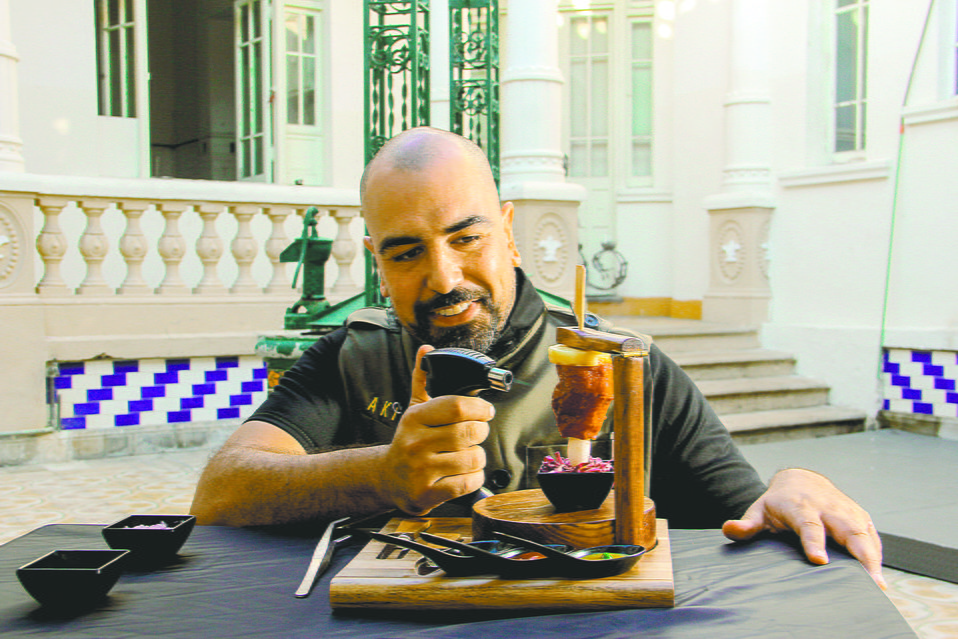 El Chef más reconocido de Tamaulipas por su peculiar temática regional (Foto/Fernando Chávez)