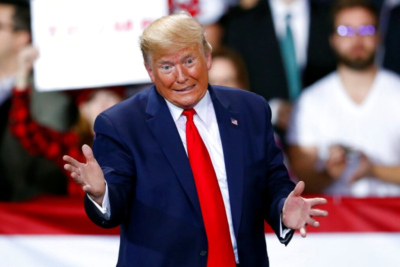 Donald Trump fue acusado de abuso de poder y obstrucción al congreso. (AFP)