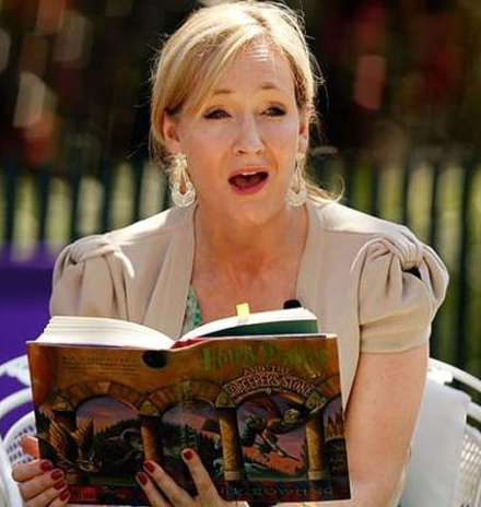 .k Rowling, autora de Harry Potter, ha sido acusada en redes sociales de transfobia. (Instagram)