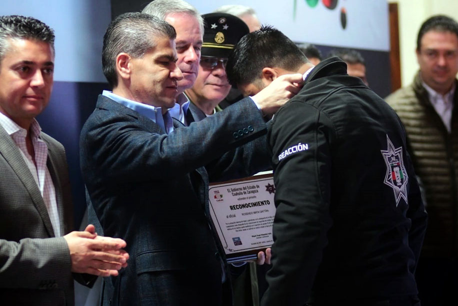 El gobernador comentó que dignificar la labor del policía es uno de los objetivos específicos dentro del Plan Estatal de Desarrollo 2018-2023. (Especi