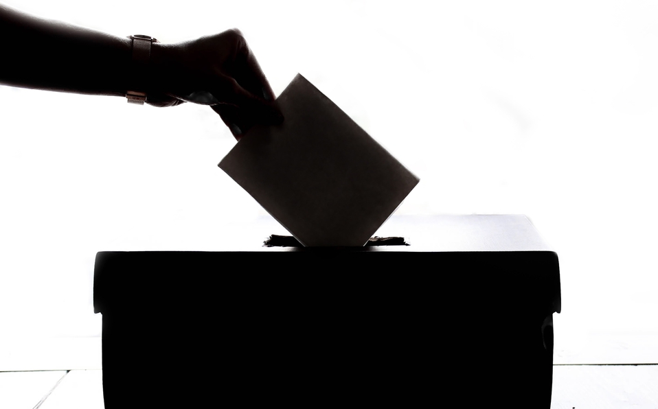 Se informó que se cuenta actualmente con la disposición de 135 urnas electrónicas. (Cortesía Pexels)