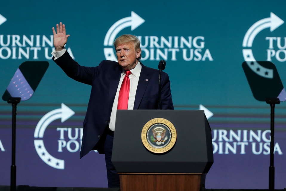 Donald Trump durante la convención de jóvenes conservadores en Florida. (AP)
