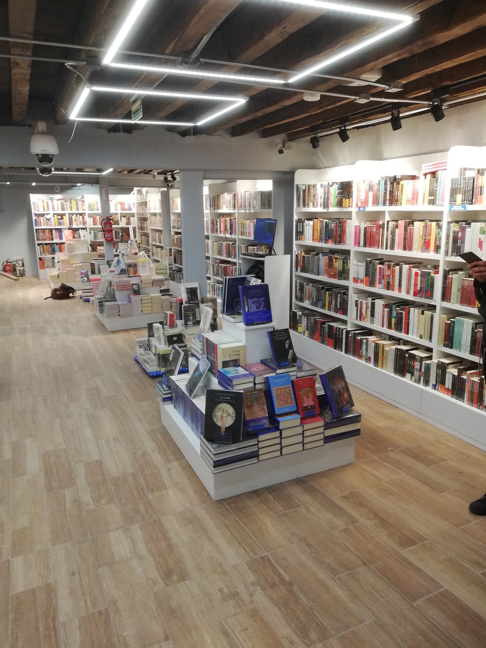 Librerías El Sótano quiere que la gente rompa el miedo y se ponga a leer. (Jesús Alejo Santiago)