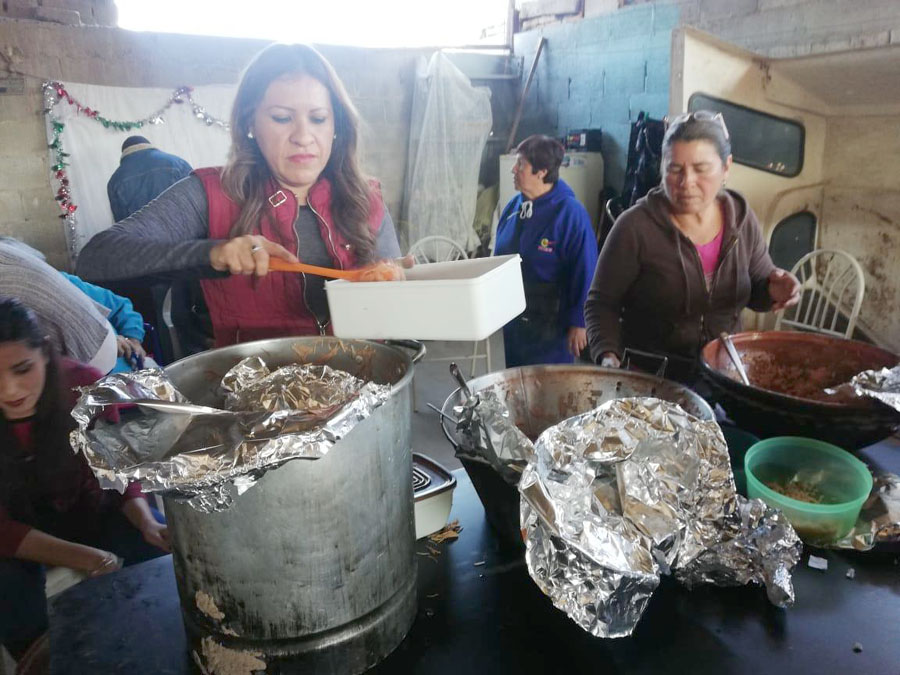 Son siete sopas y un delicioso asado que alcanza y hasta sobra para repartir en la familia. (Multimedios)