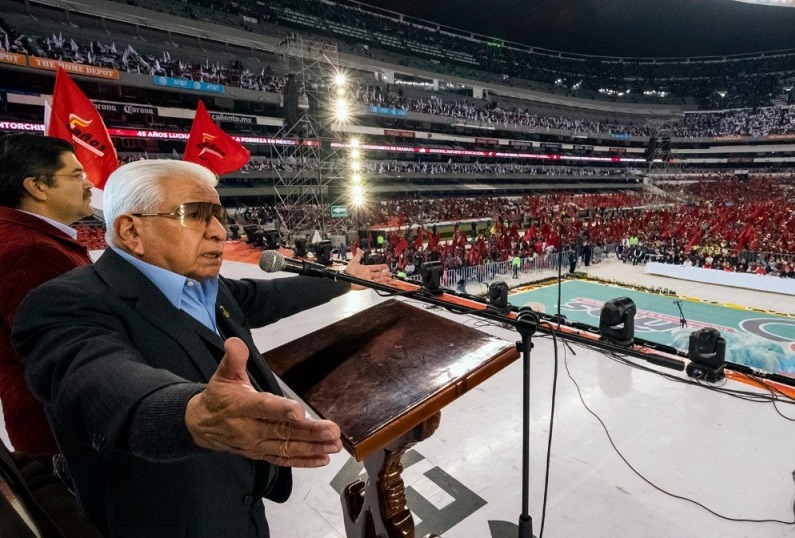 Antorcha Campesina concluyó la celebración de su 45 aniversario en el Estadio Azteca. |  Especial