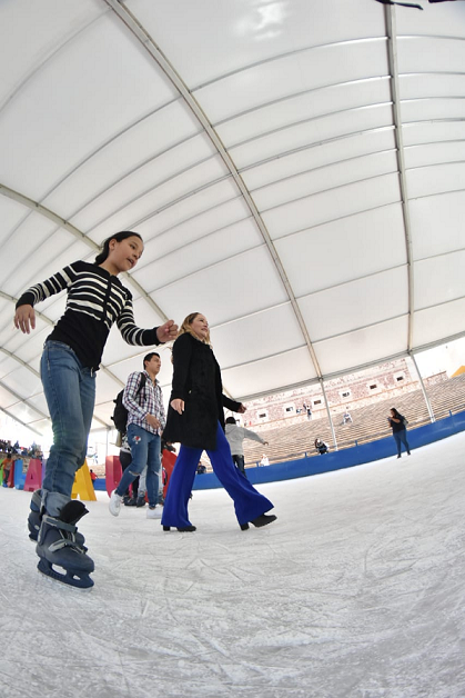 Abren pista de hielo en Guanajuato