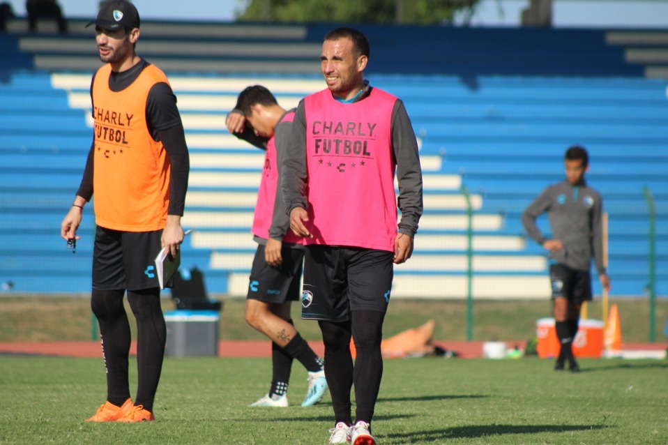 Entrenamiento de la Jaiba Brava. (Especial)