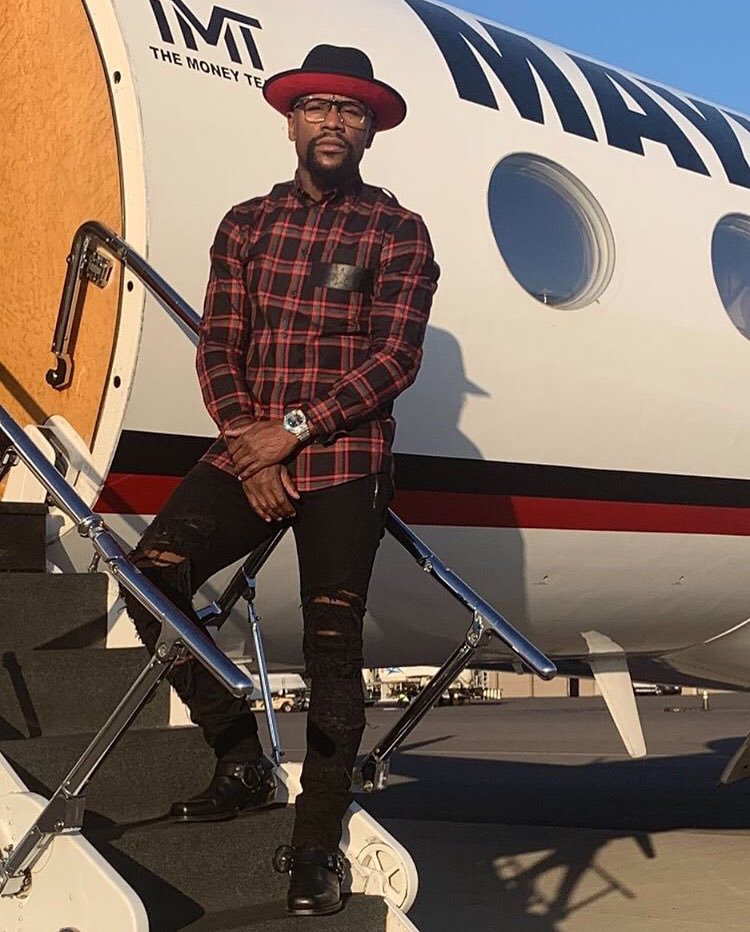 Floyd Mayweather y sus lujos (Twitter: @FloydMayweather)