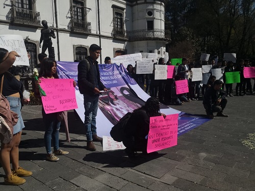 Decenas de personas participaron. (Zuleyma García)