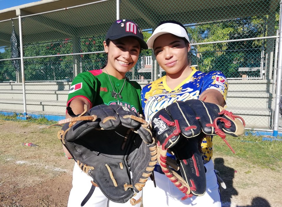 Las hermanas Naomi y Mariangel Barbosa Ruiz. (Sergio Sánchez)