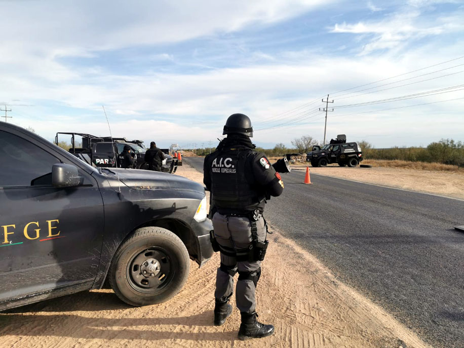 El elemento herido declaró que fueron sorprendidos en el ataque. (Twitter @FGECoahuila)