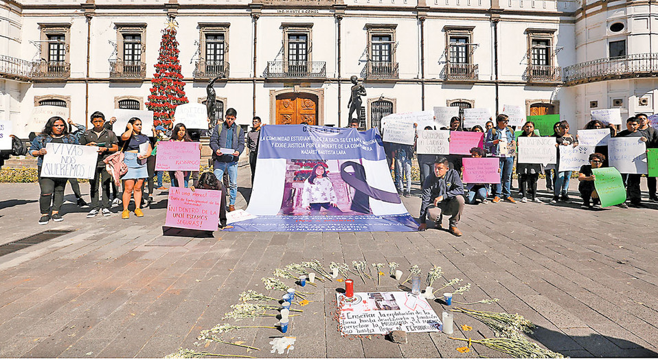 Estudiantes y familiares exigieron justicia por el asesinato en Chapingo. (Octavio Hoyos)